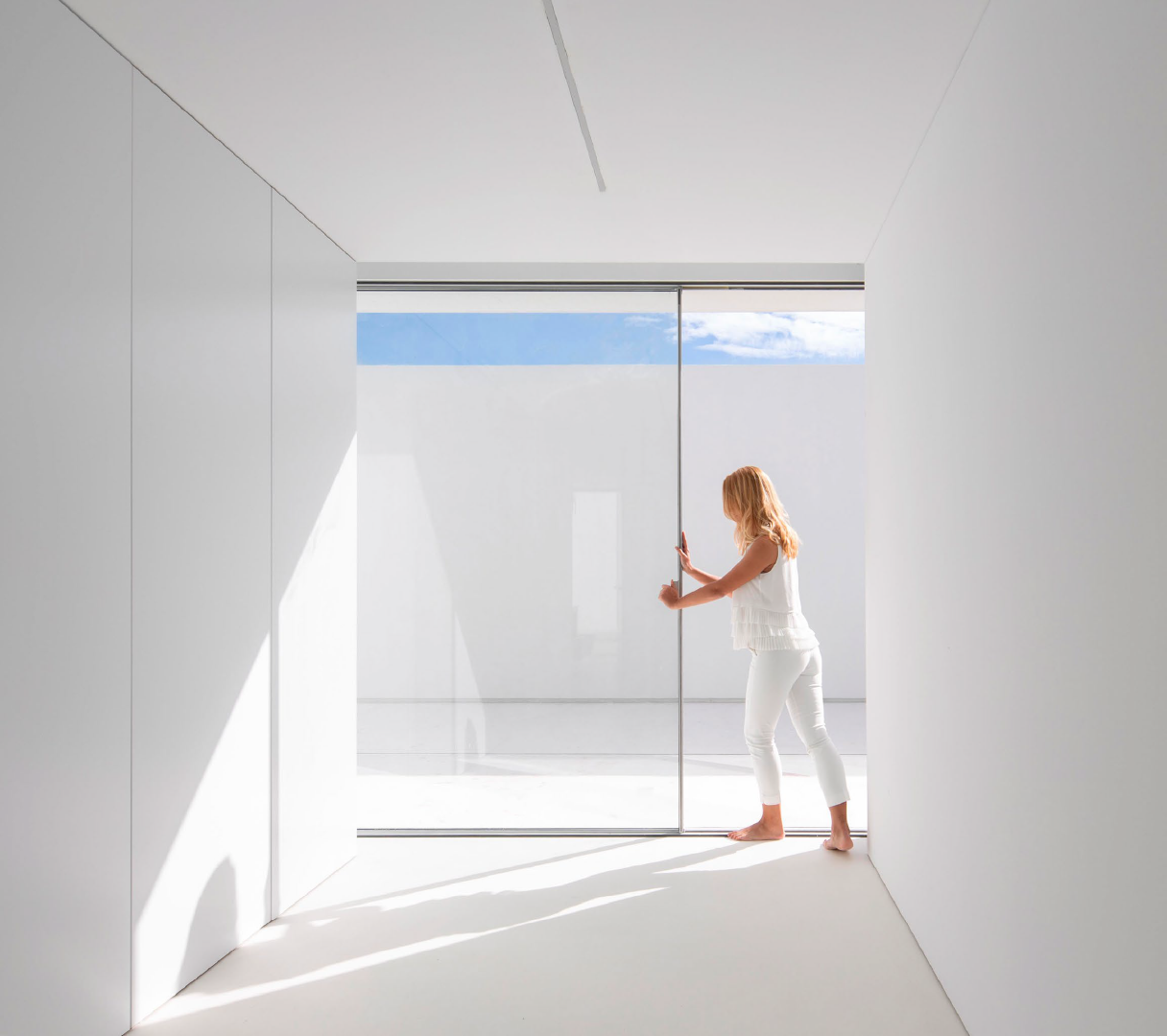 Minimal Frame Sliding Window | OX Glass